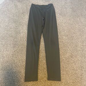 LuLaRoe Kids Leggings in Dark Gray. Charcoal Tween
